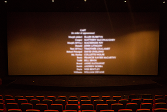 凯发K8国际党委组织召开《长津湖》观影活动